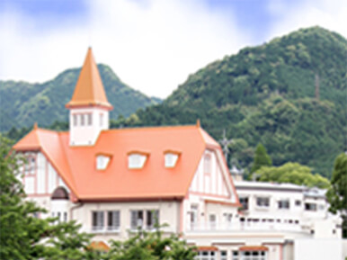 60 minutes by car to Ureshino Hot Springs